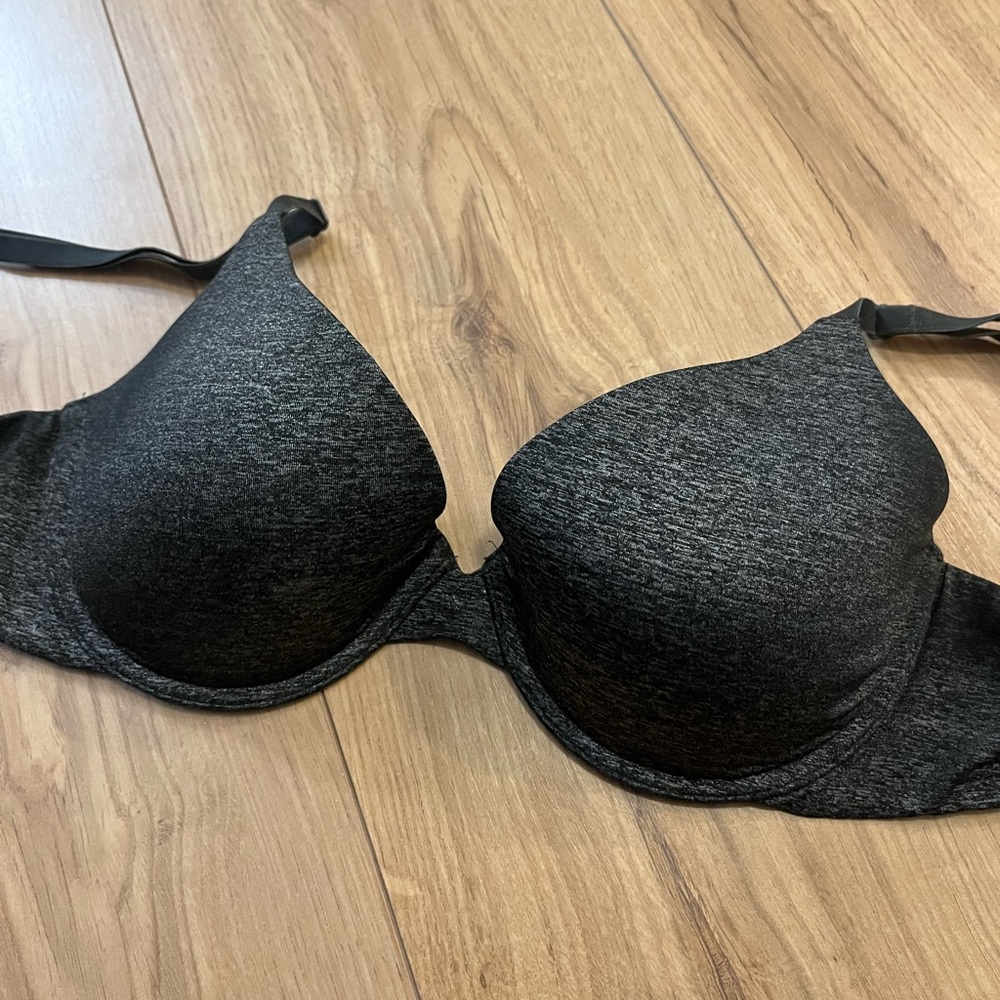 Victoria’s secret black bra